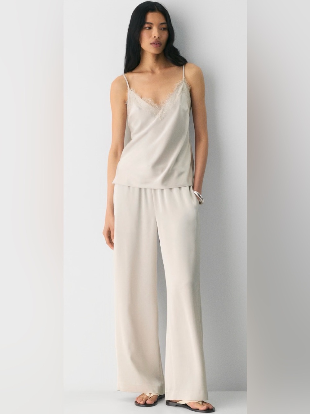 Aritzia Satin Lodge Pants Metropolis Taupe Women’s Size Small Brand New